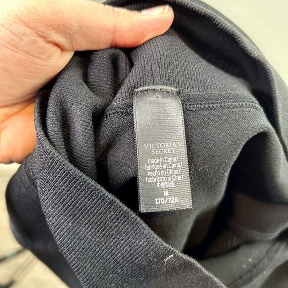 Victorias Secret seamless black ribbed compression shorts size medium - Picture 8 of 10